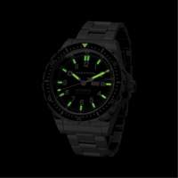Tr&egrave;s grande montre automatique avec jour/date avec bracelet en acier inoxydable, Num&eacute;rique, &agrave; piles, 46 mm, Argent PB Rental Co. Ltd.