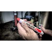 B&acirc;tons de peinture Quik Stik, B&acirc;ton plein, Blanc PB Rental Co. Ltd.