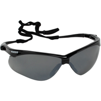 Lunettes de s&eacute;curit&eacute; Nemesis de Kleenguard, Lentille Miroir/Grise/fum&eacute;e, Anti-&eacute;gratignures, ANSI Z87+/R&eacute;pond ou surpasse la norme CSA Z94.3 PB Rental Co. Ltd.