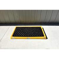 Ultra-Containment Tray&reg;, 54" L x 29.8" W x 3.5" H, 14 US gal. Spill Capacity PB Rental Co. Ltd.