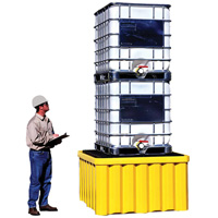 Palette antid&eacute;versement avec drain Ultra-IBC Spill Pallet , Capacit&eacute; de d&eacute;versement 400 gal. US, 58,75" x 58,75" x 33" PB Rental Co. Ltd.