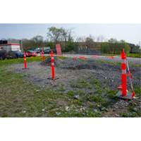 Poteau d&eacute;lin&eacute;ateur de qualit&eacute; sup&eacute;rieure, 42" h, Orange PB Rental Co. Ltd.