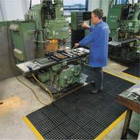 Cushion-Ease&reg; 550 Interlocking Anti-Fatigue Mat, Slotted, 3' x 3' x 3/4", Black, Rubber PB Rental Co. Ltd.