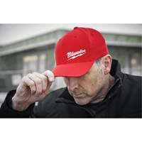 Casquette ajust&eacute;e Flexfit, Rouge, Poly-coton PB Rental Co. Ltd.