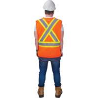 Veste d'arpenteur haute visibilit&eacute; conforme &agrave; la CSA, Orange haute visibilit&eacute;, Moyen, Polyester PB Rental Co. Ltd.