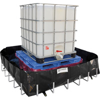 Berme de confinement des d&eacute;versements Ultra-IBC Berm, Capacit&eacute; 400 gal. US, 6' la x 6' lo x 18" h, Support en L PB Rental Co. Ltd.