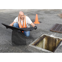 Bac de r&eacute;tention carr&eacute; Ultra-Drain Guard avec orifice de trop-plein, Huile & s&eacute;diments, 16" - 28" lo x 20" - 36" la PB Rental Co. Ltd.