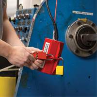 Velocity Plus Safety Lockout Padlock, Orange, Keyed Alike, Aluminum, 1-1/2" Width PB Rental Co. Ltd.