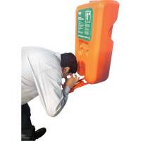 Poste de douche oculaire portable autonome, Aliment&eacute; par gravit&eacute;, Capacit&eacute; 10 gal., Conformit&eacute; ANSI Z358.1 PB Rental Co. Ltd.