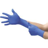 Gants jetables N21 MICROFLEX, 6,5/7/Petit, Nitrile, 4,7 mils/5,5-mil, Sans poudre, Cobalt, Classe 2 PB Rental Co. Ltd.