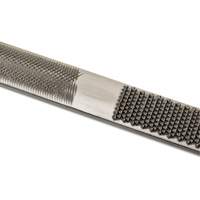 R&acirc;pe et lime 4-in-Hand PB Rental Co. Ltd.
