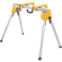 Socle de travail de service intensif avec supports de fixation de scie &agrave; onglets PB Rental Co. Ltd.