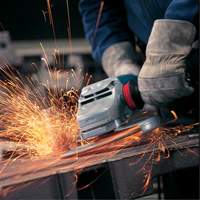 Grande meule angulaire avec poign&eacute;e &agrave; queue, 7", 120 V, 15 A, 6500 Tr/min PB Rental Co. Ltd.