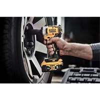 Cordless Impact Wrench with Hog Ring Anvil, 20 V, 1/2" Socket PB Rental Co. Ltd.