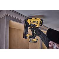 XR&reg; Cordless 18Ga Brad Nailer, 20 V, Lithium-Ion PB Rental Co. Ltd.