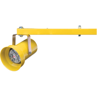 Lampes DEL en m&eacute;tal pour quai de chargement PB Rental Co. Ltd.