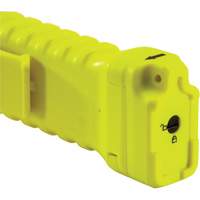 Lampe de poche magn&eacute;tique &agrave; angle droit, DEL, 336 lumens, Piles AA PB Rental Co. Ltd.