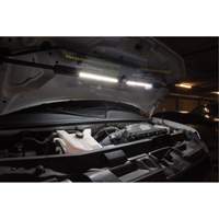 Baladeuse sous-capot pliante, Crochet, Rechargeable, 1400 lumens PB Rental Co. Ltd.